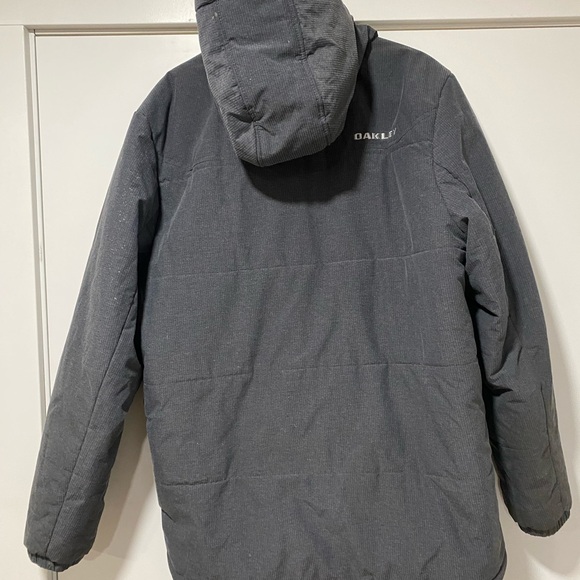 Oakley Men's Dark Gray Hooded Jacket - Picture 2 of 4